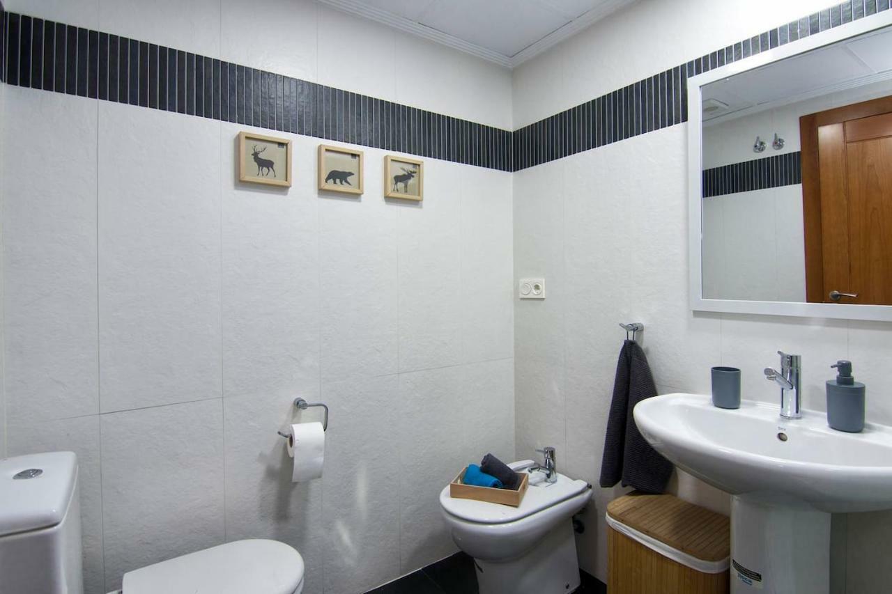 Apartamento Forum-Ciencias Con Piscina, Gym & Parking 그라나다 외부 사진