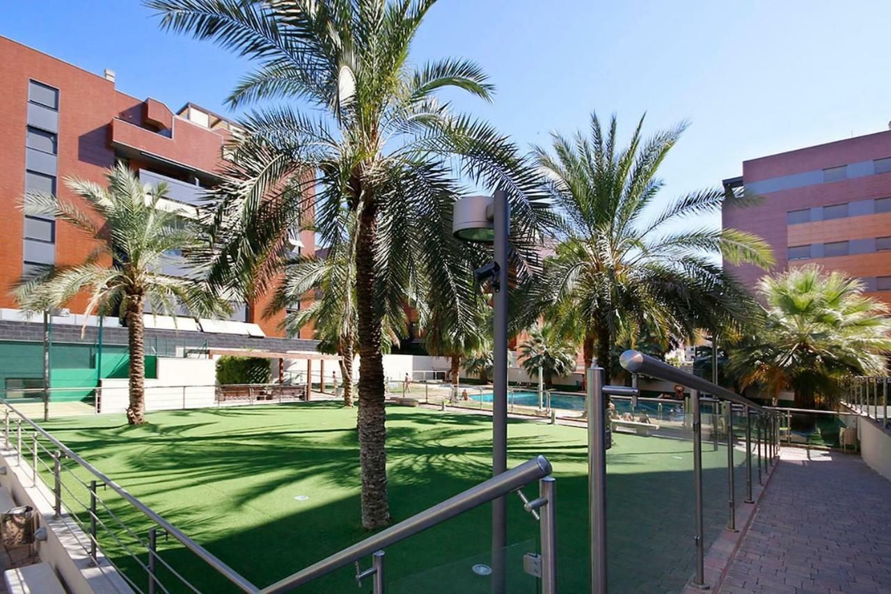 Apartamento Forum-Ciencias Con Piscina, Gym & Parking 그라나다 외부 사진