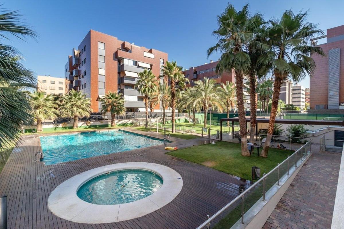Apartamento Forum-Ciencias Con Piscina, Gym & Parking 그라나다 외부 사진