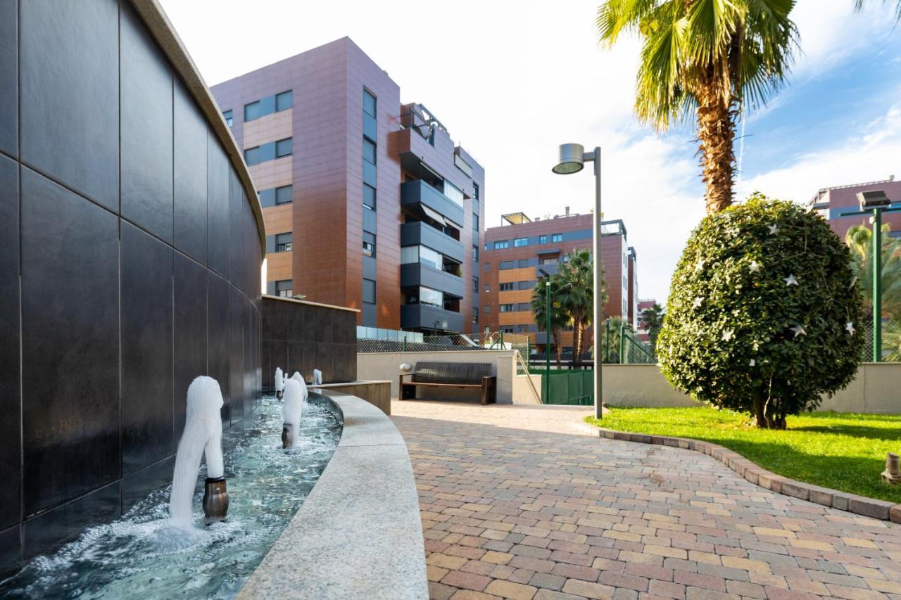 Apartamento Forum-Ciencias Con Piscina, Gym & Parking 그라나다 외부 사진